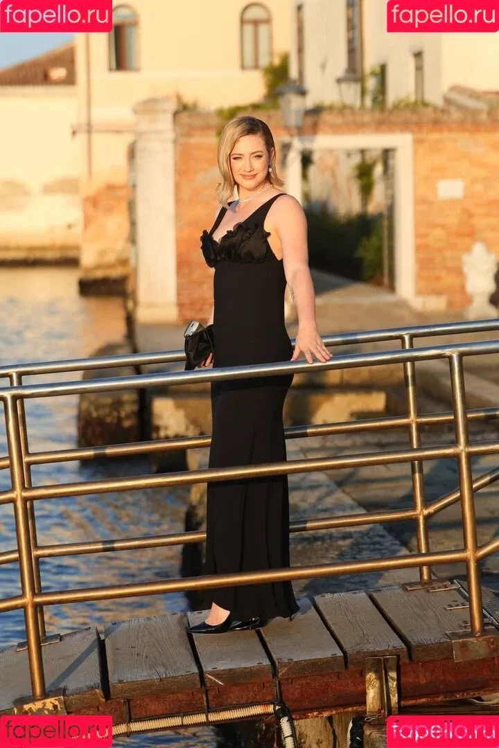 Lili Reinhart / Unpublished Photos / lilireinhart Onlyfans Photo Gallery 