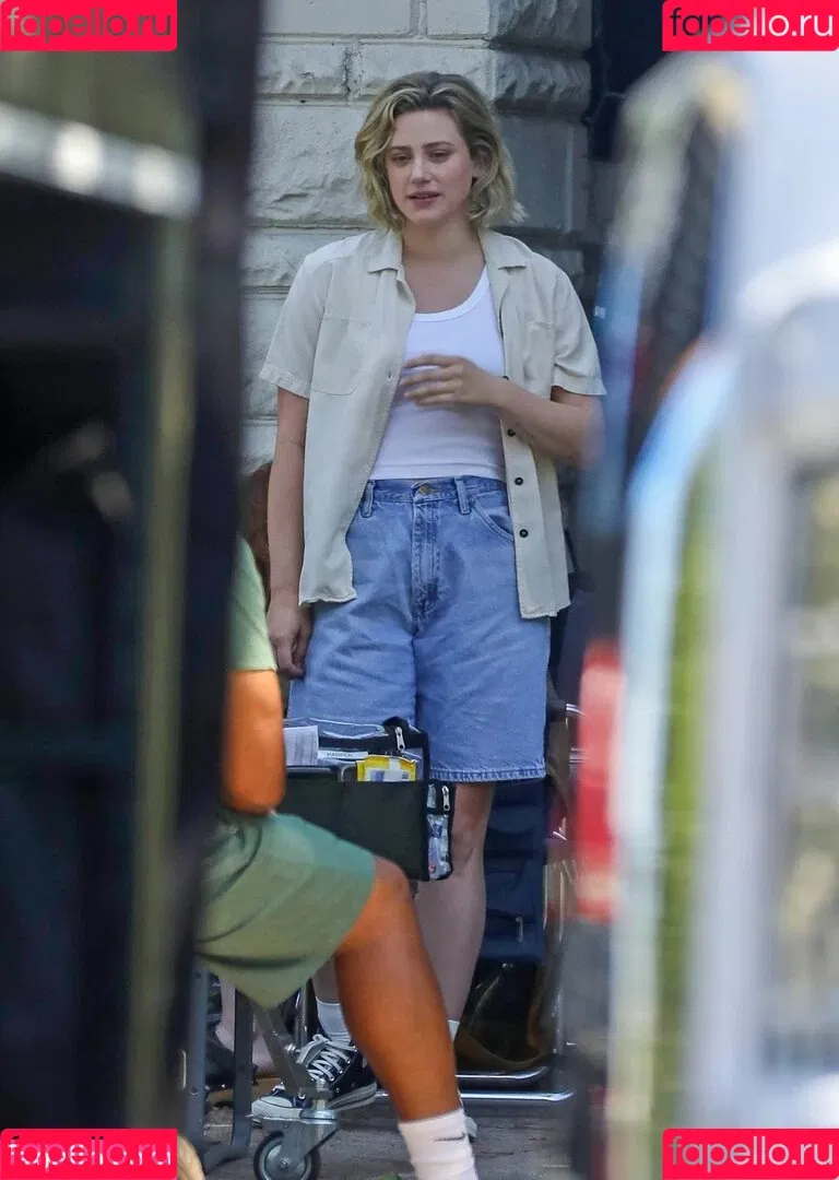 Lili Reinhart / Unpublished Photos / lilireinhart Onlyfans Photo Gallery 