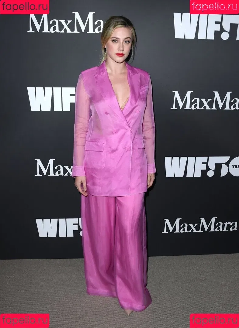 Lili Reinhart / Unpublished Photos / lilireinhart Onlyfans Photo Gallery 