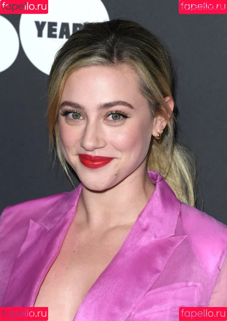 Lili Reinhart / Unpublished Photos / lilireinhart Onlyfans Photo Gallery 