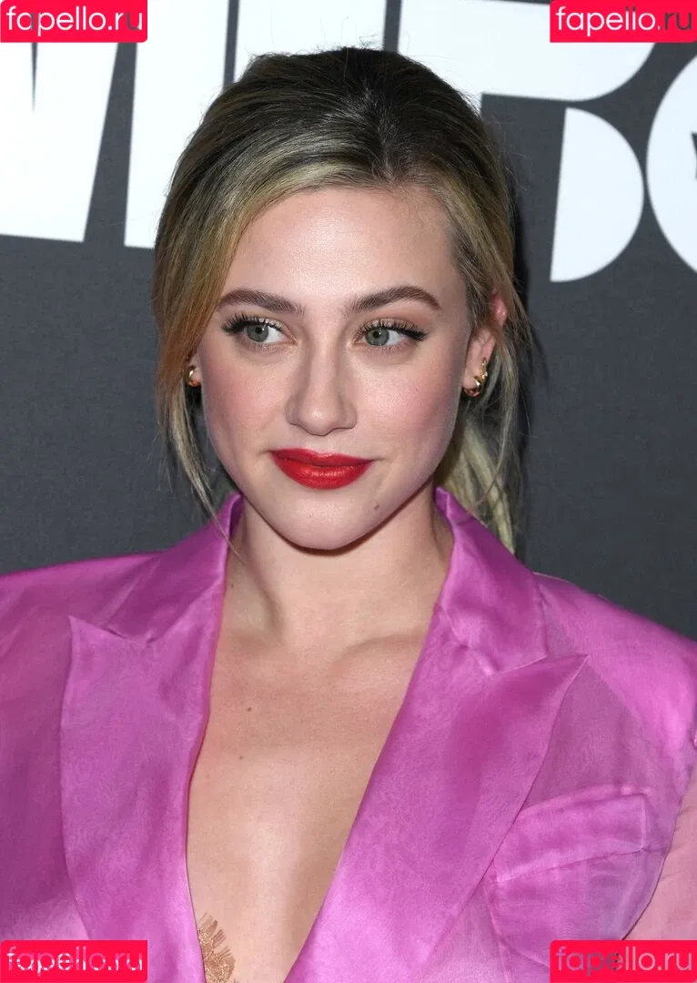 Lili Reinhart / Unpublished Photos / lilireinhart Onlyfans Photo Gallery 