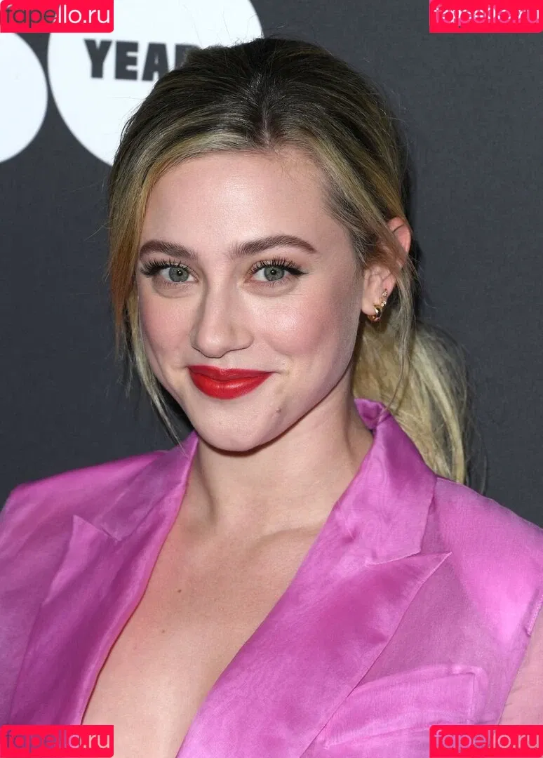 Lili Reinhart / Unpublished Photos / lilireinhart Onlyfans Photo Gallery 