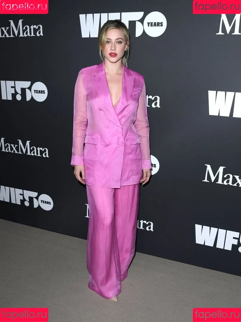 Lili Reinhart / Unpublished Photos / lilireinhart Onlyfans Photo Gallery 