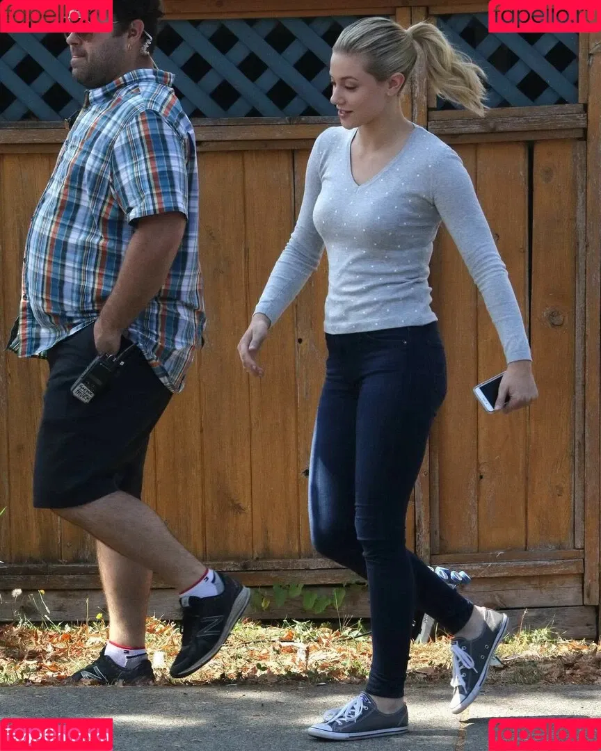 Lili Reinhart / Unpublished Photos / lilireinhart Onlyfans Photo Gallery 