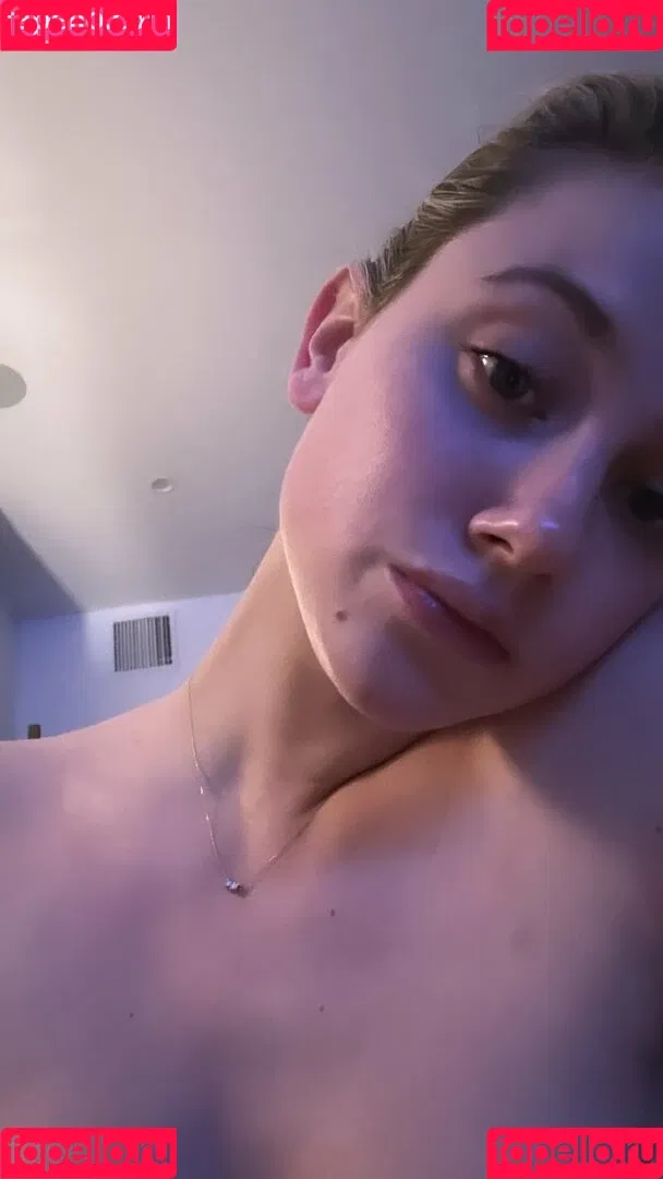 Lili Reinhart / Unpublished Photos / lilireinhart Onlyfans Photo Gallery 