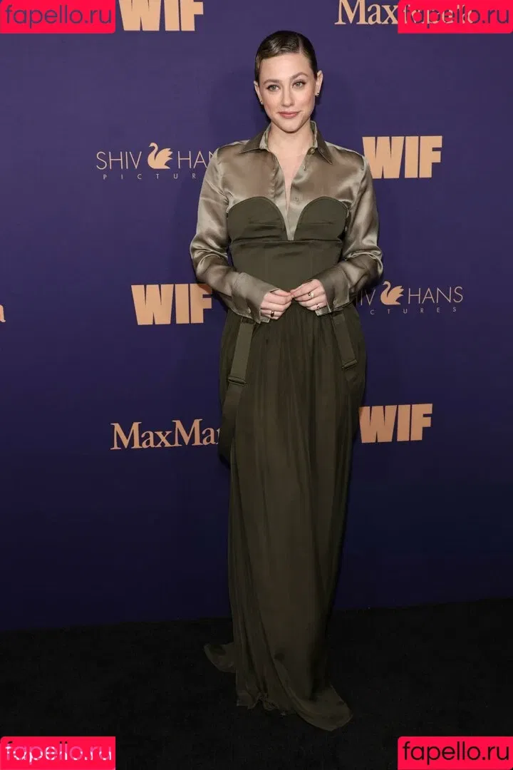 Lili Reinhart / Unpublished Photos / lilireinhart Onlyfans Photo Gallery 