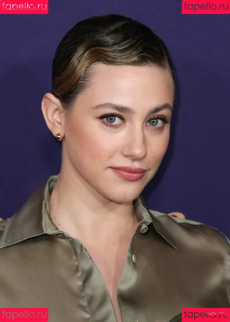 Lili Reinhart / Unpublished Photos / lilireinhart Onlyfans Photo Gallery 