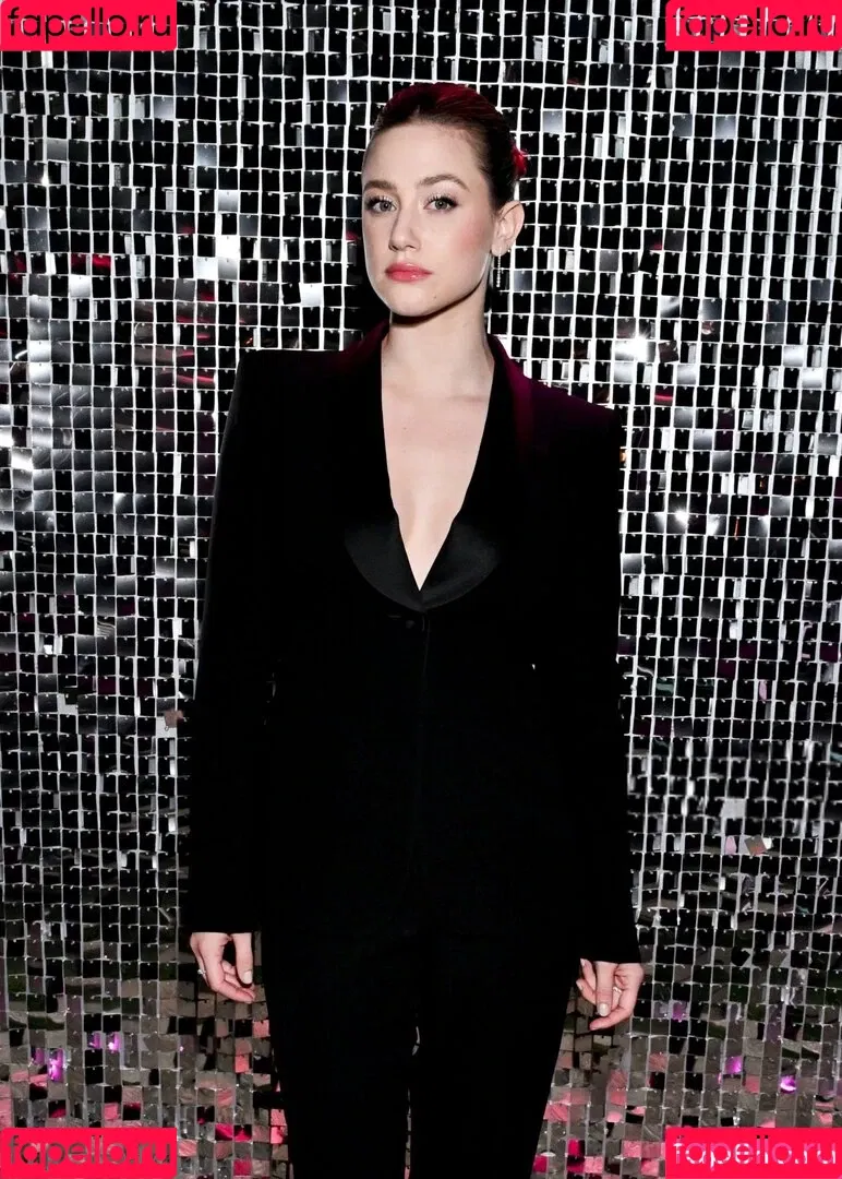 Lili Reinhart / Unpublished Photos / lilireinhart Onlyfans Photo Gallery 