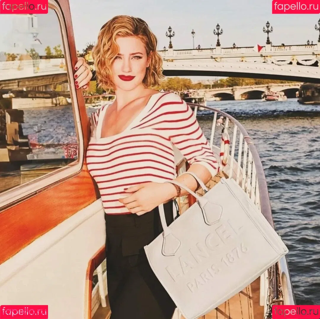 Lili Reinhart / Unpublished Photos / lilireinhart Onlyfans Photo Gallery 