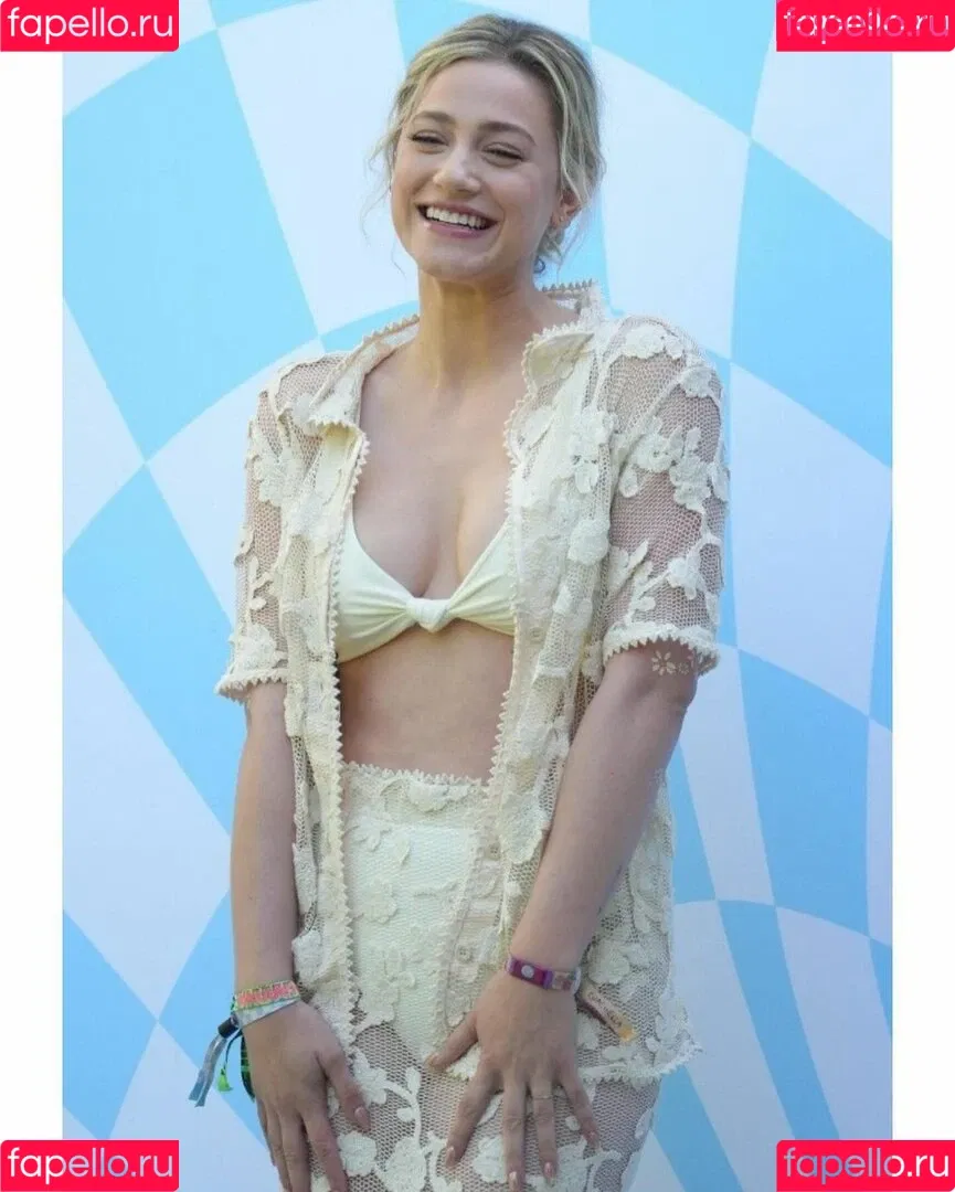 Lili Reinhart / Unpublished Photos / lilireinhart Onlyfans Photo Gallery 