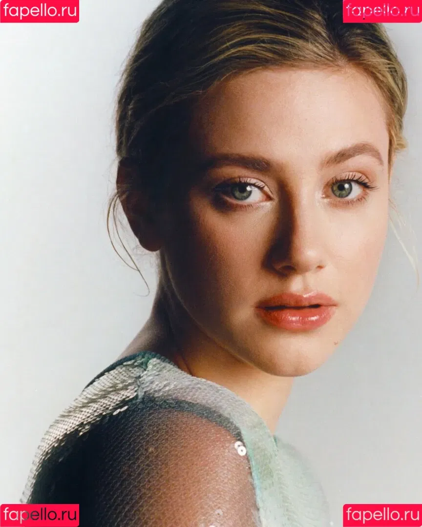 Lili Reinhart / Unpublished Photos / lilireinhart Onlyfans Photo Gallery 