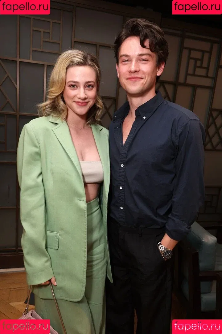 Lili Reinhart / Unpublished Photos / lilireinhart Onlyfans Photo Gallery 