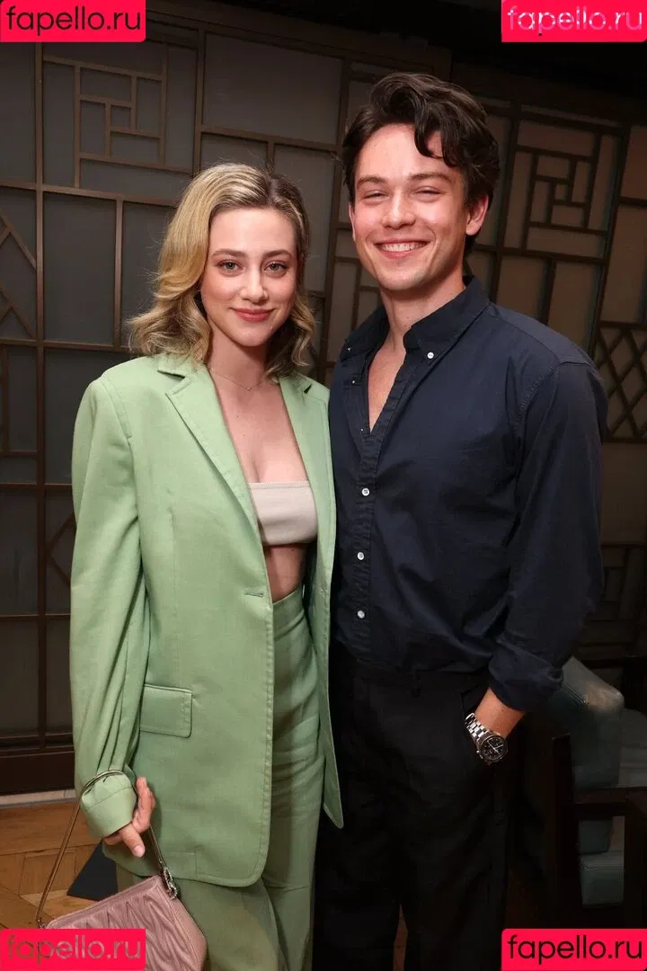 Lili Reinhart / Unpublished Photos / lilireinhart Onlyfans Photo Gallery 