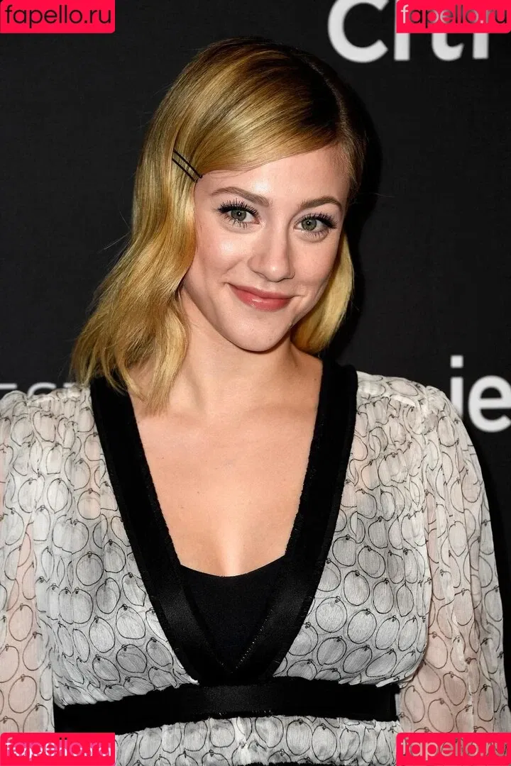 Lili Reinhart / Unpublished Photos / lilireinhart Onlyfans Photo Gallery 