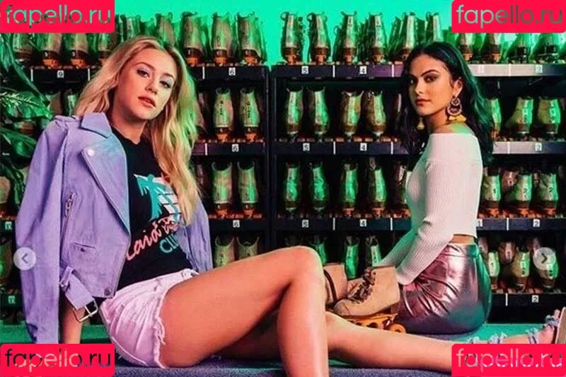 Lili Reinhart / Unpublished Photos / lilireinhart Onlyfans Photo Gallery 