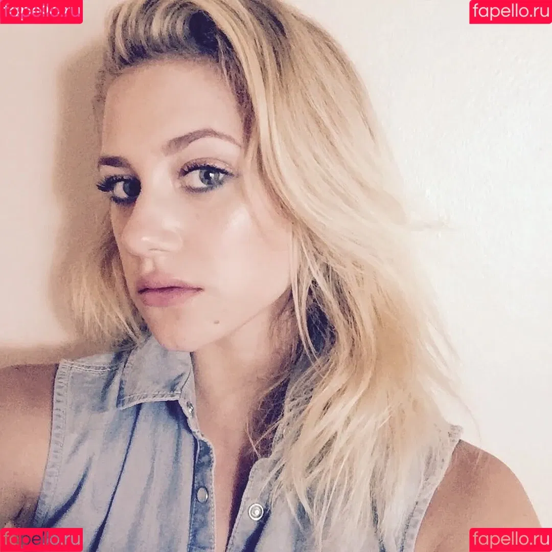 Lili Reinhart / Unpublished Photos / lilireinhart Onlyfans Photo Gallery 