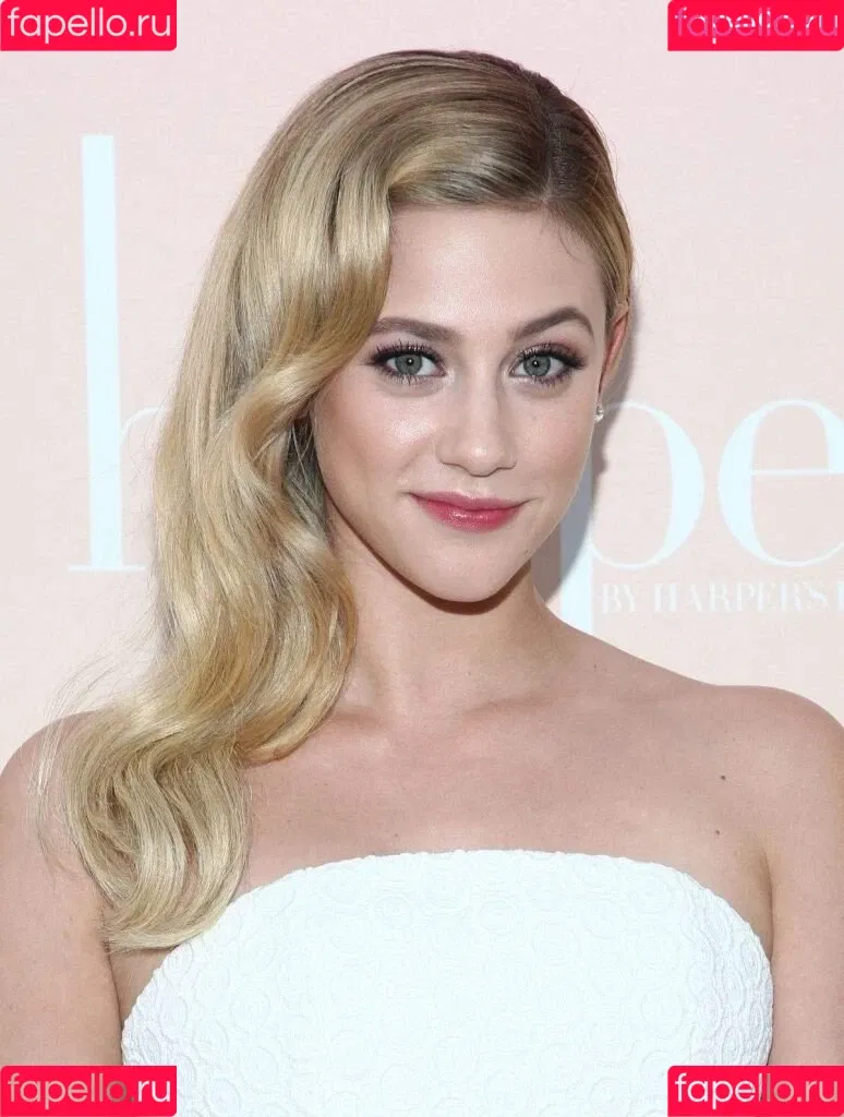 Lili Reinhart / Unpublished Photos / lilireinhart Onlyfans Photo Gallery 