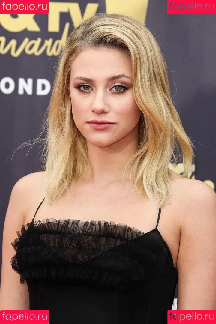 Lili Reinhart / Unpublished Photos / lilireinhart Onlyfans Photo Gallery 