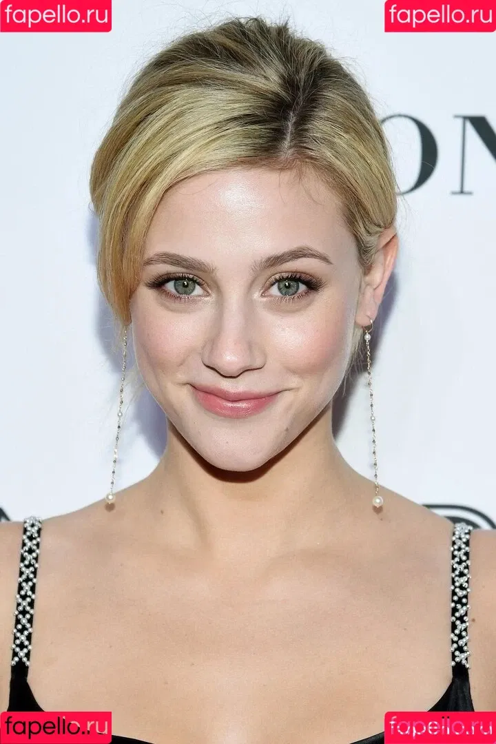 Lili Reinhart / Unpublished Photos / lilireinhart Onlyfans Photo Gallery 