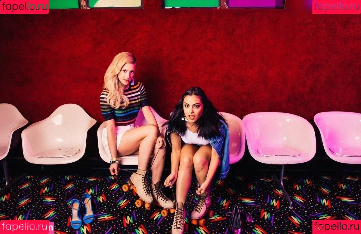 Lili Reinhart / Unpublished Photos / lilireinhart Onlyfans Photo Gallery 