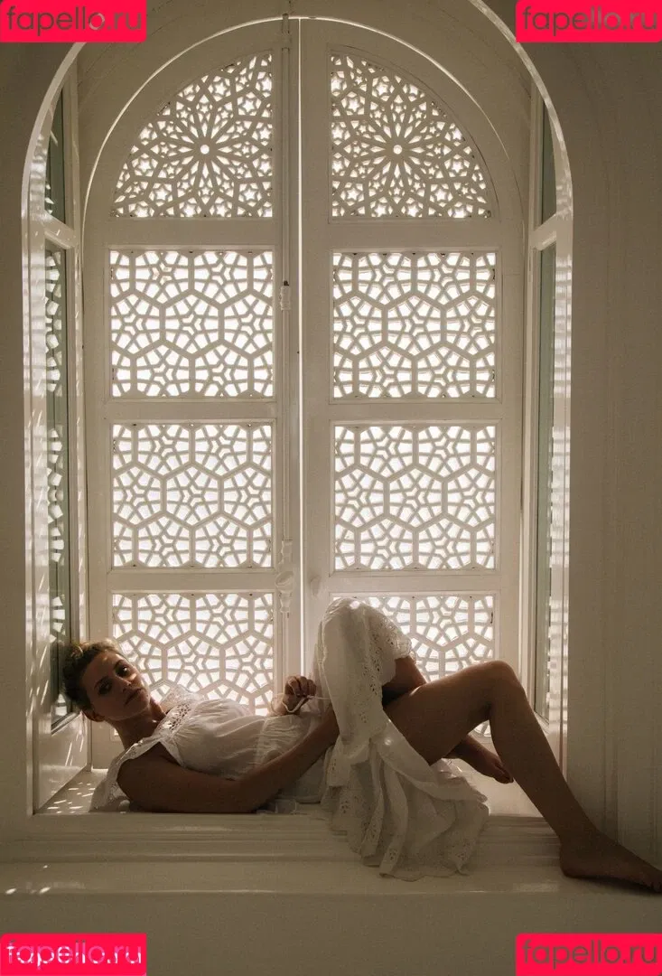 Lili Reinhart / Unpublished Photos / lilireinhart Onlyfans Photo Gallery 
