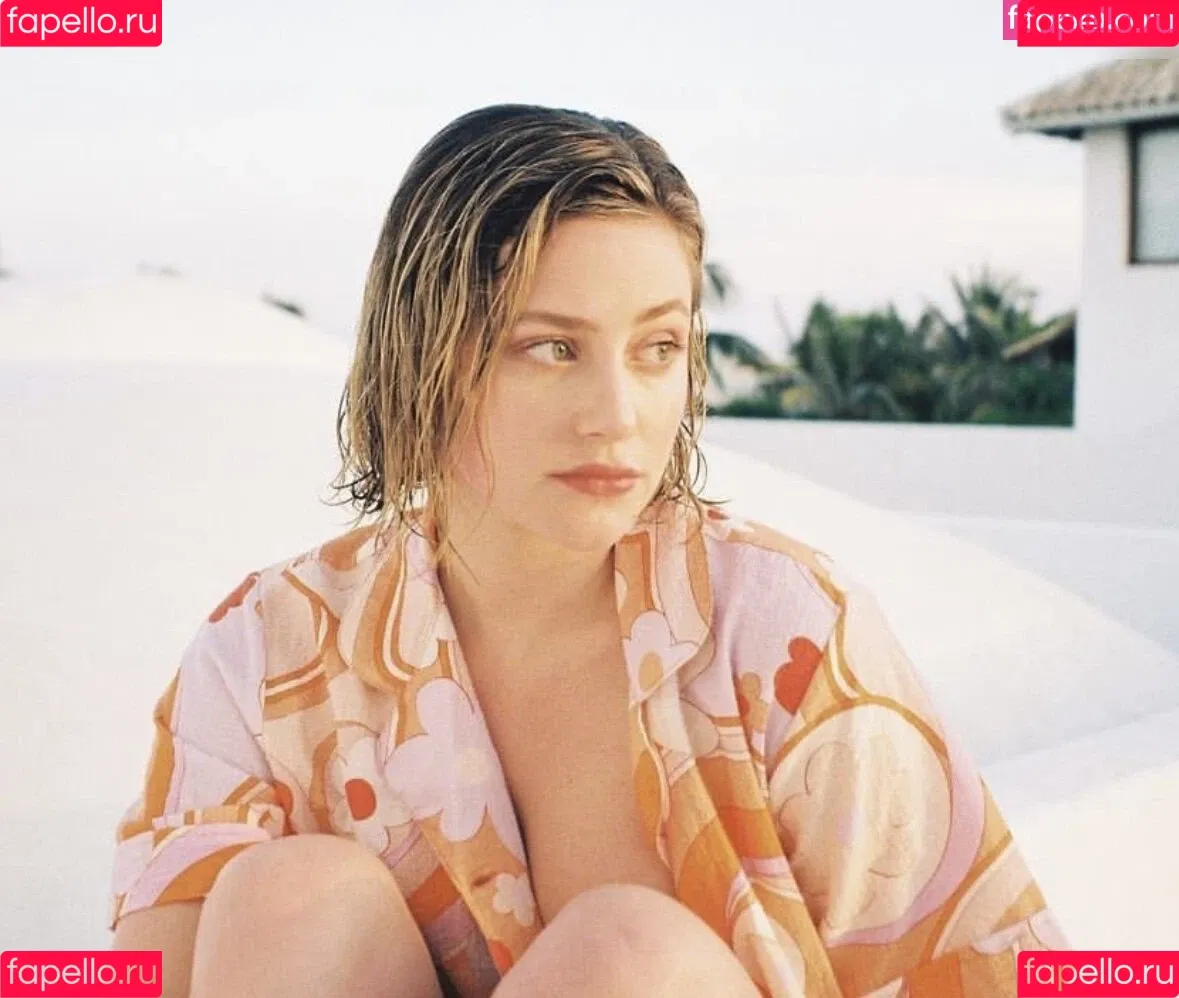 Lili Reinhart / Unpublished Photos / lilireinhart Onlyfans Photo Gallery 