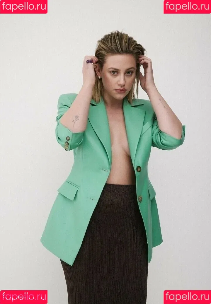 Lili Reinhart / Unpublished Photos / lilireinhart Onlyfans Photo Gallery 
