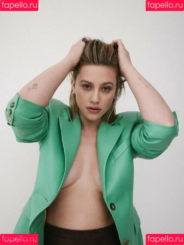 Lili Reinhart / Unpublished Photos / lilireinhart Onlyfans Photo Gallery 