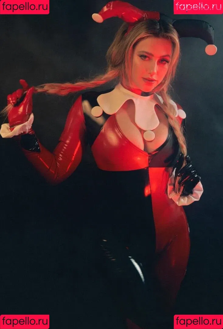 Lili Reinhart / Unpublished Photos / lilireinhart Onlyfans Photo Gallery 