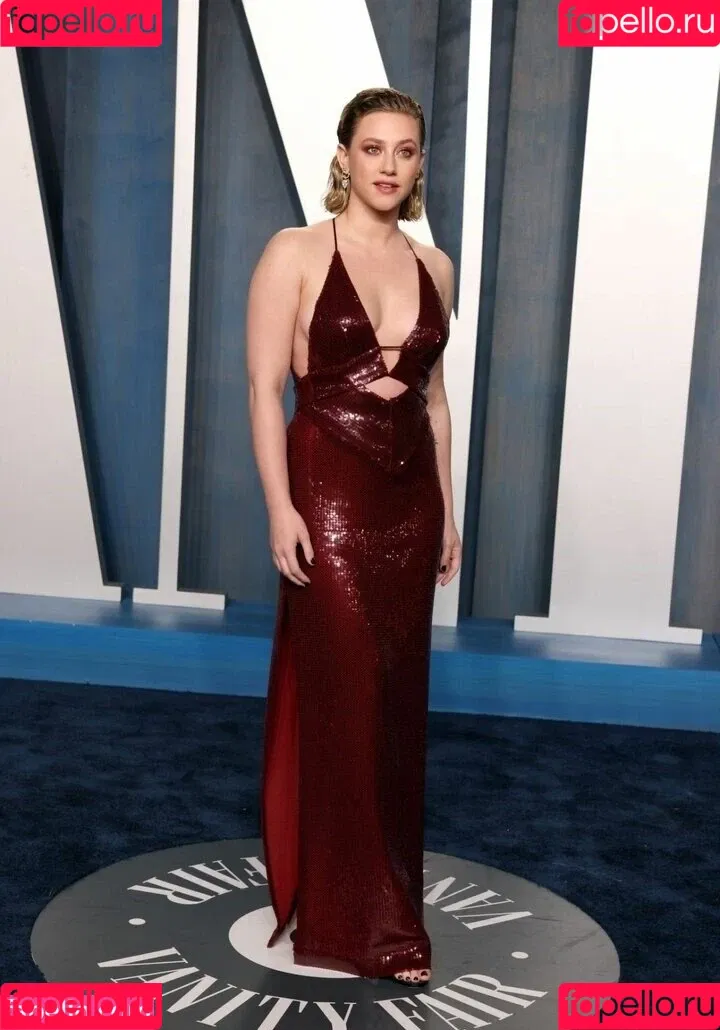 Lili Reinhart / Unpublished Photos / lilireinhart Onlyfans Photo Gallery 