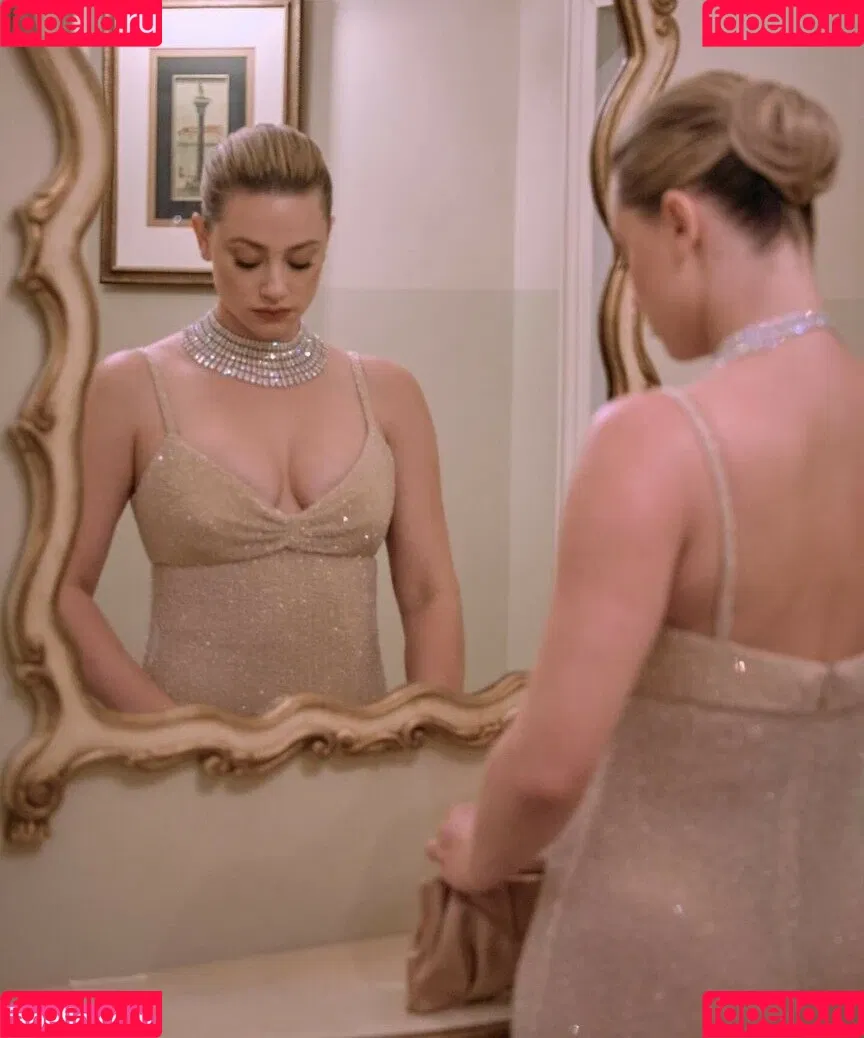 Lili Reinhart / Unpublished Photos / lilireinhart Onlyfans Photo Gallery 