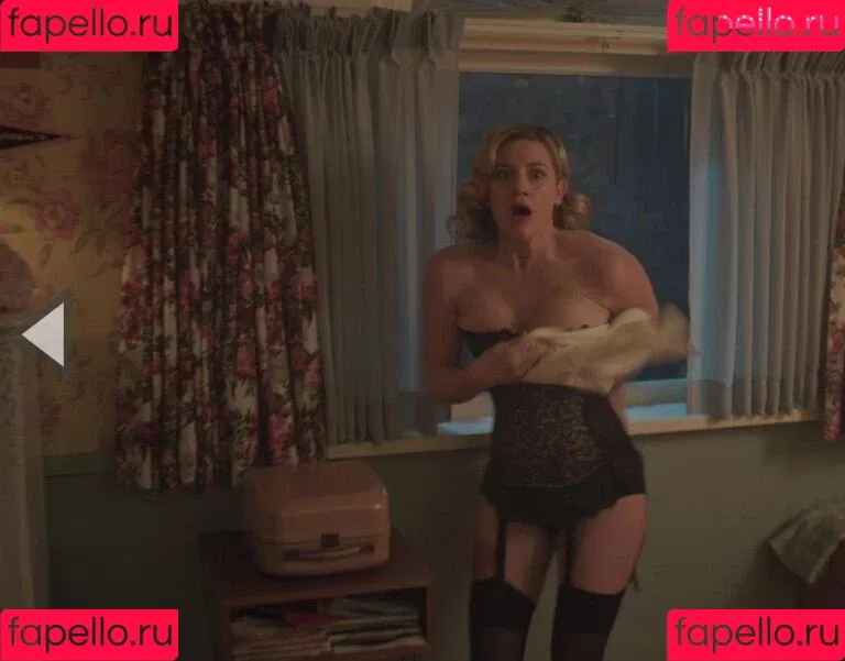 Lili Reinhart / Unpublished Photos / lilireinhart Onlyfans Photo Gallery 