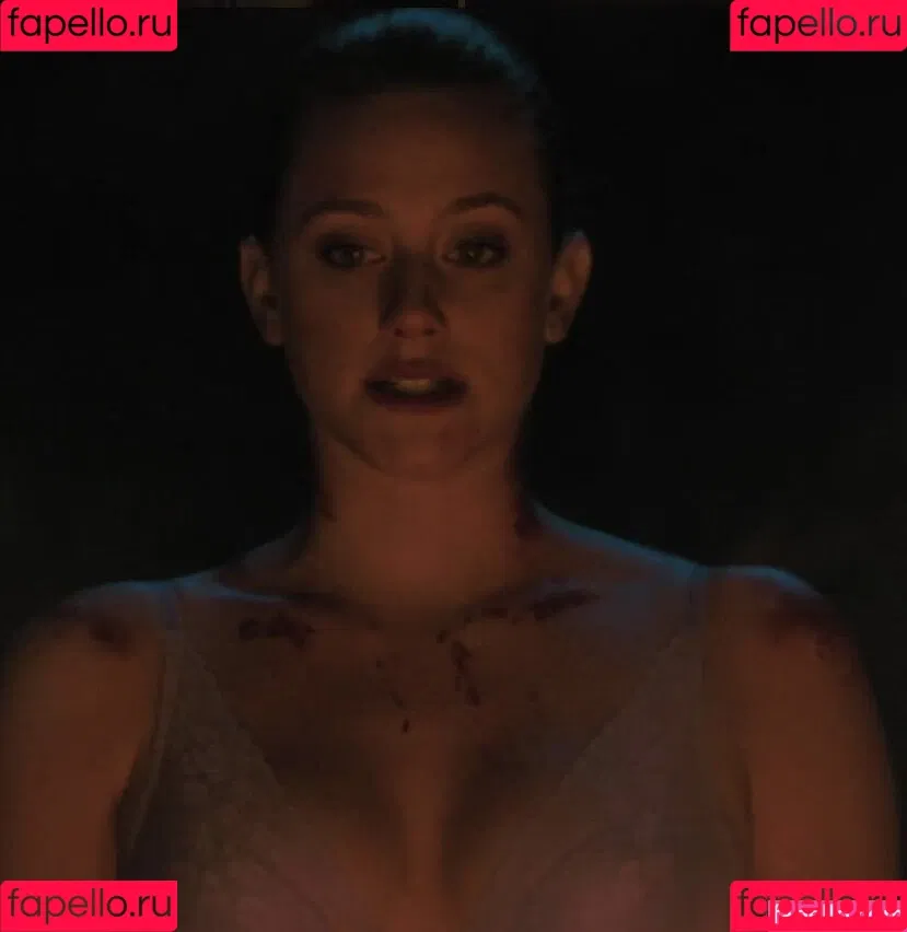 Lili Reinhart / Unpublished Photos / lilireinhart Onlyfans Photo Gallery 