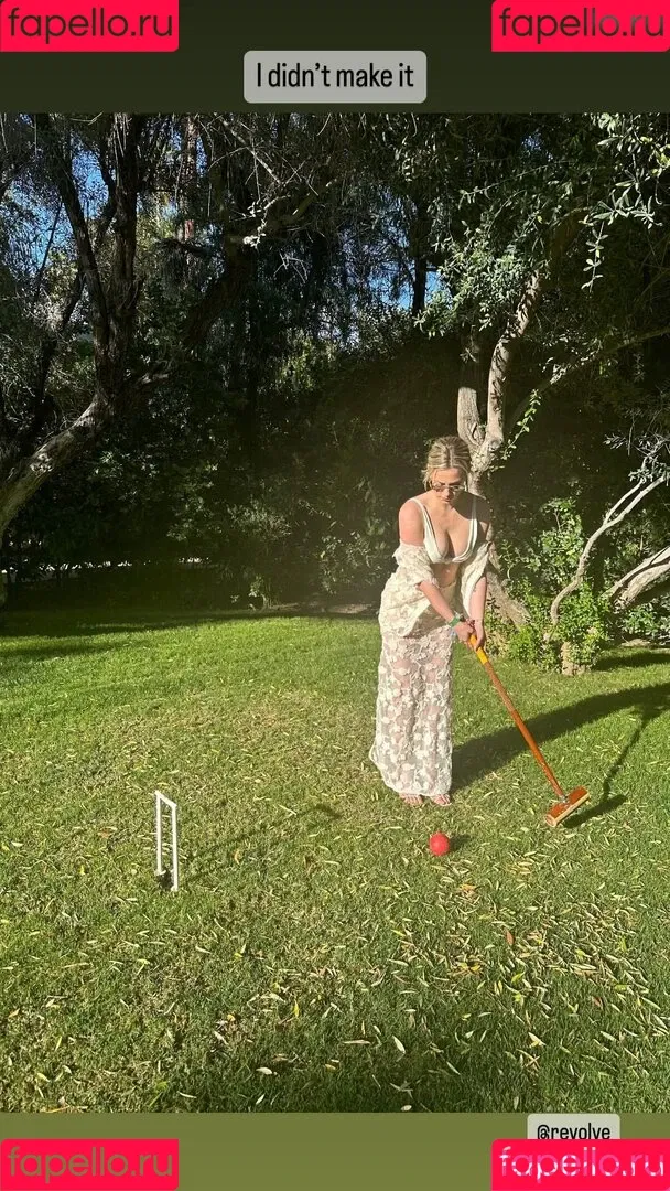 Lili Reinhart / Unpublished Photos / lilireinhart Onlyfans Photo Gallery 