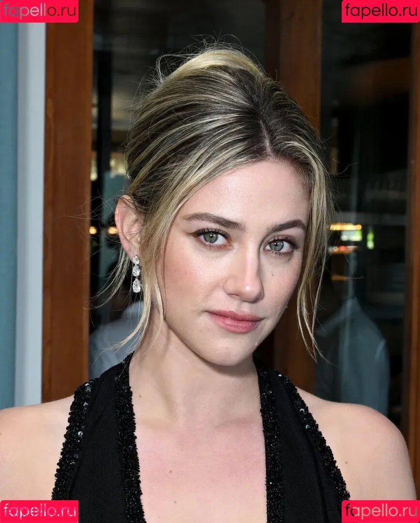 Lili Reinhart / Unpublished Photos / lilireinhart Onlyfans Photo Gallery 