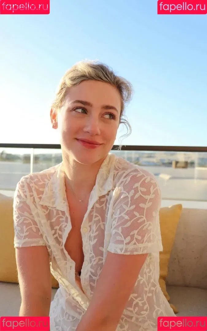 Lili Reinhart / Unpublished Photos / lilireinhart Onlyfans Photo Gallery 