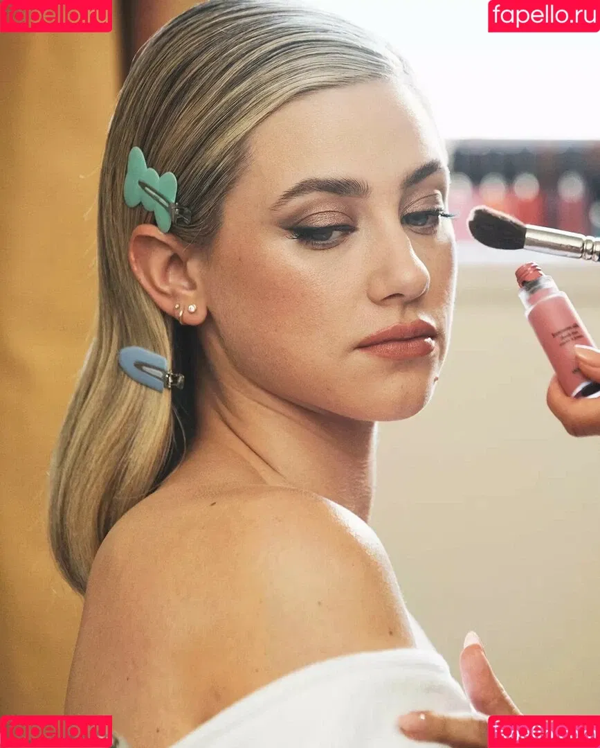 Lili Reinhart / Unpublished Photos / lilireinhart Onlyfans Photo Gallery 