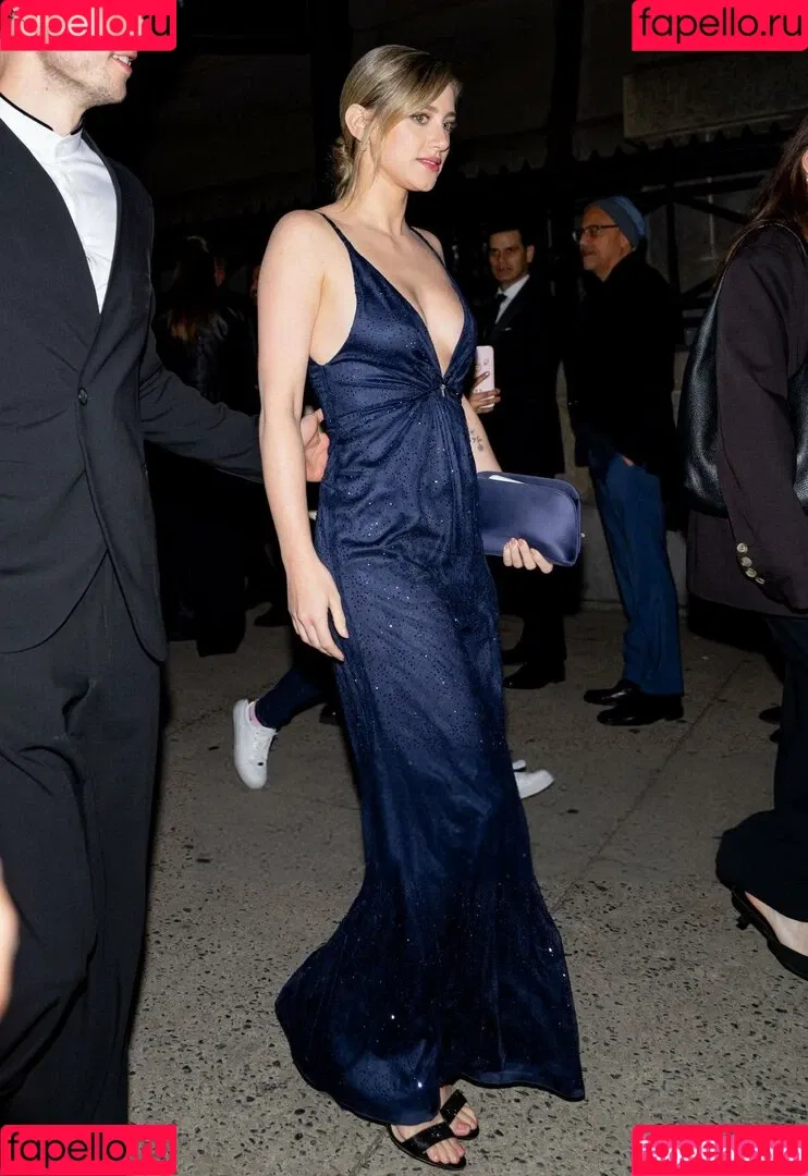 Lili Reinhart / Unpublished Photos / lilireinhart Onlyfans Photo Gallery 