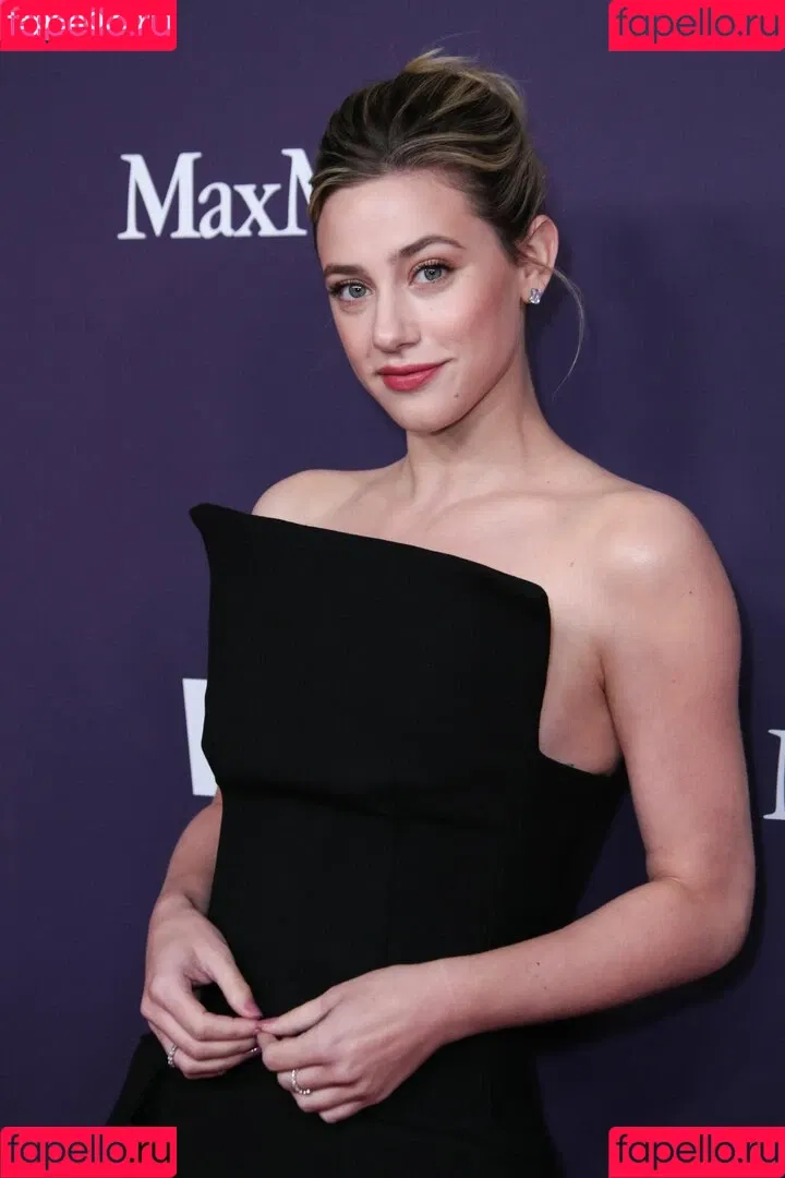 Lili Reinhart / Unpublished Photos / lilireinhart Onlyfans Photo Gallery 