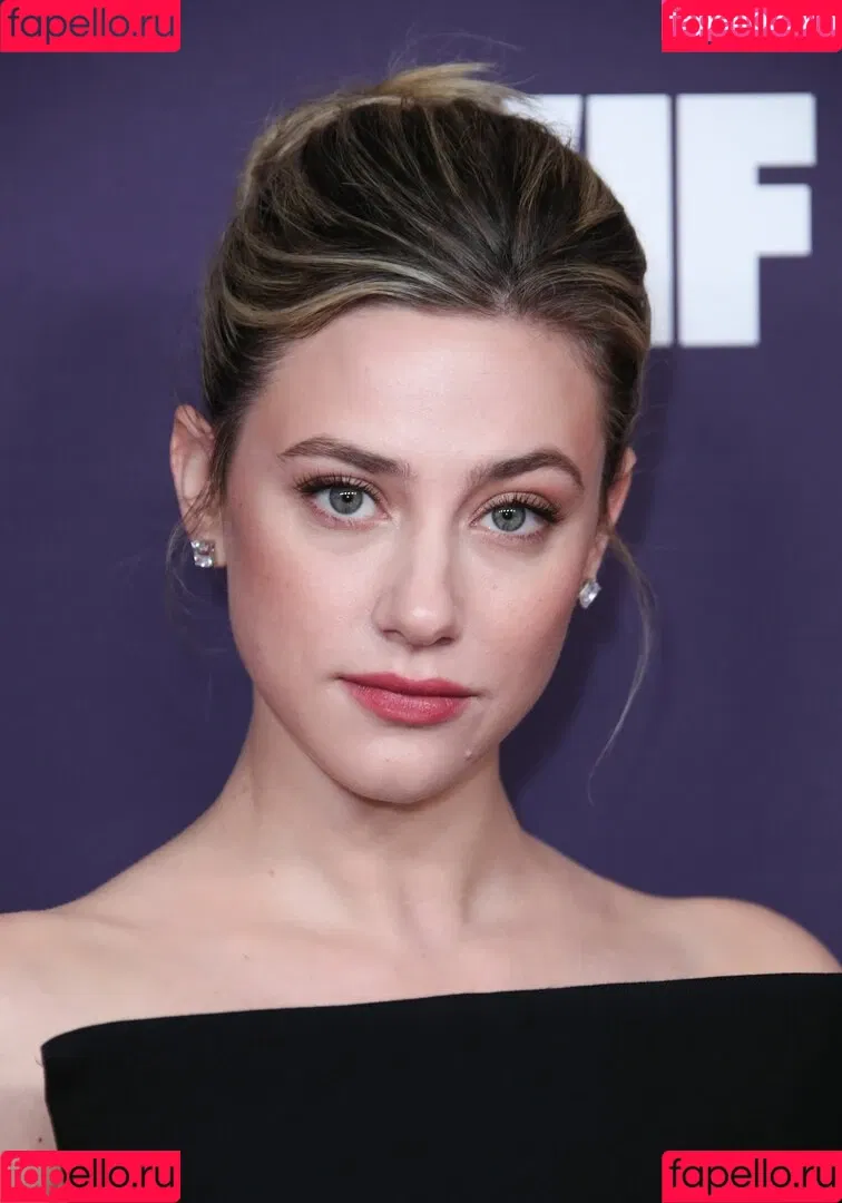 Lili Reinhart / Unpublished Photos / lilireinhart Onlyfans Photo Gallery 