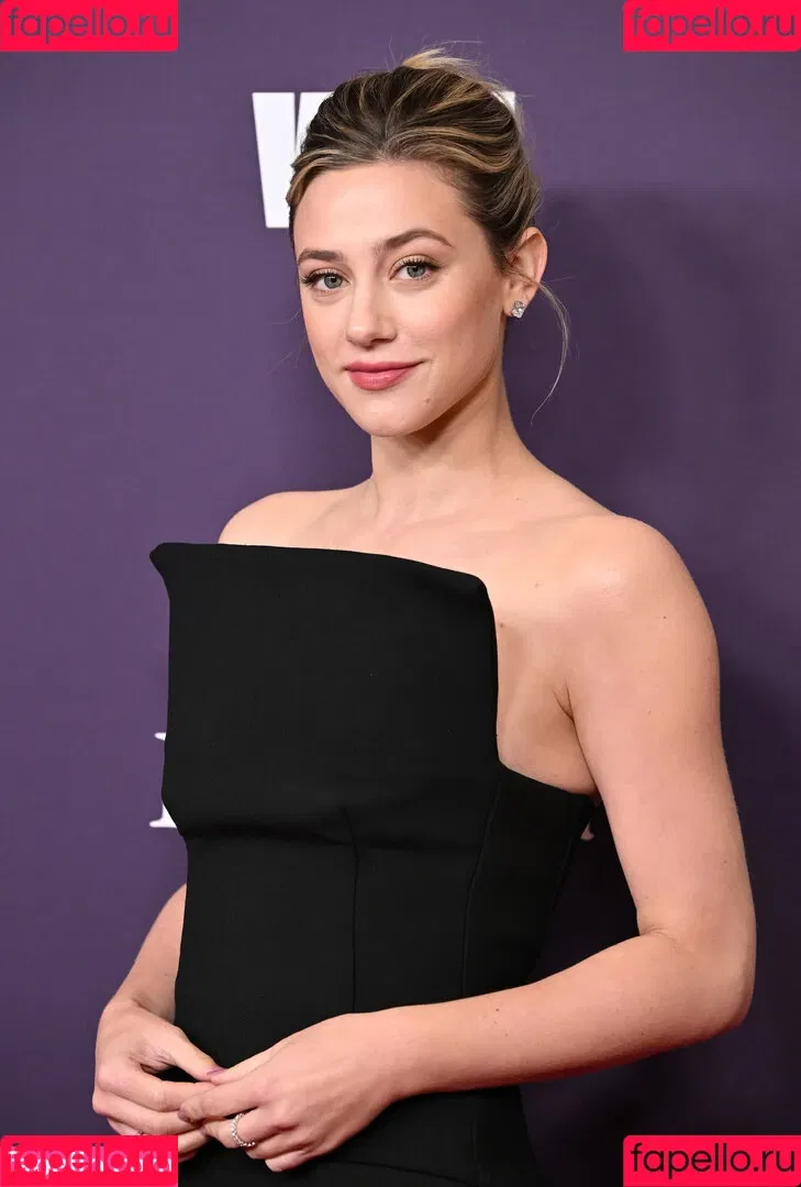 Lili Reinhart / Unpublished Photos / lilireinhart Onlyfans Photo Gallery 