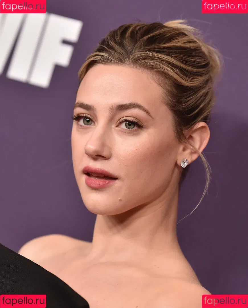 Lili Reinhart / Unpublished Photos / lilireinhart Onlyfans Photo Gallery 