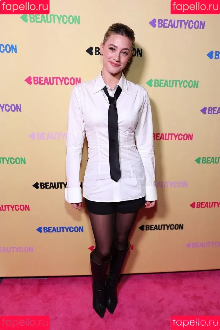 Lili Reinhart / Unpublished Photos / lilireinhart Onlyfans Photo Gallery 