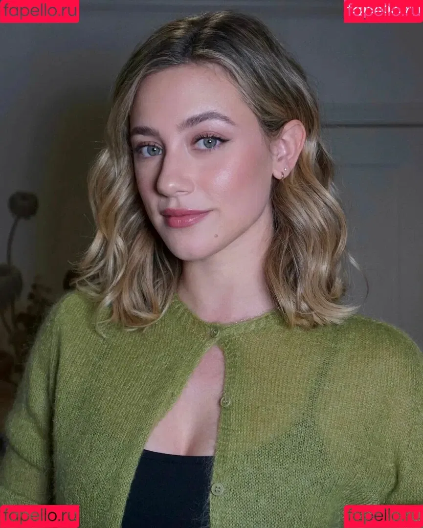 Lili Reinhart / Unpublished Photos / lilireinhart Onlyfans Photo Gallery 