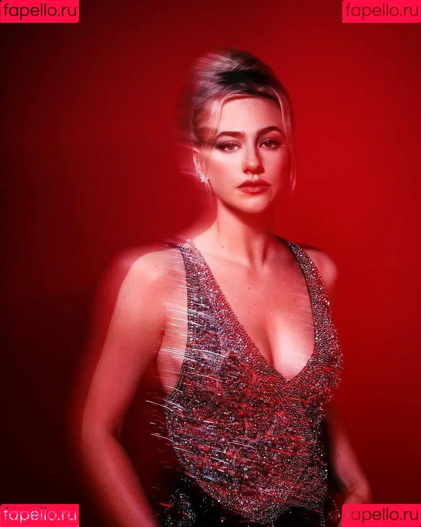 Lili Reinhart / Unpublished Photos / lilireinhart Onlyfans Photo Gallery 