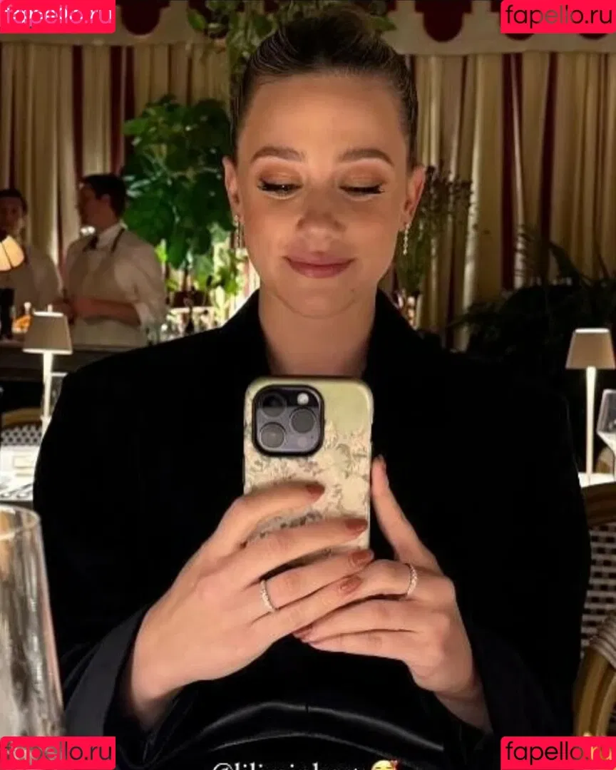 Lili Reinhart / Unpublished Photos / lilireinhart Onlyfans Photo Gallery 