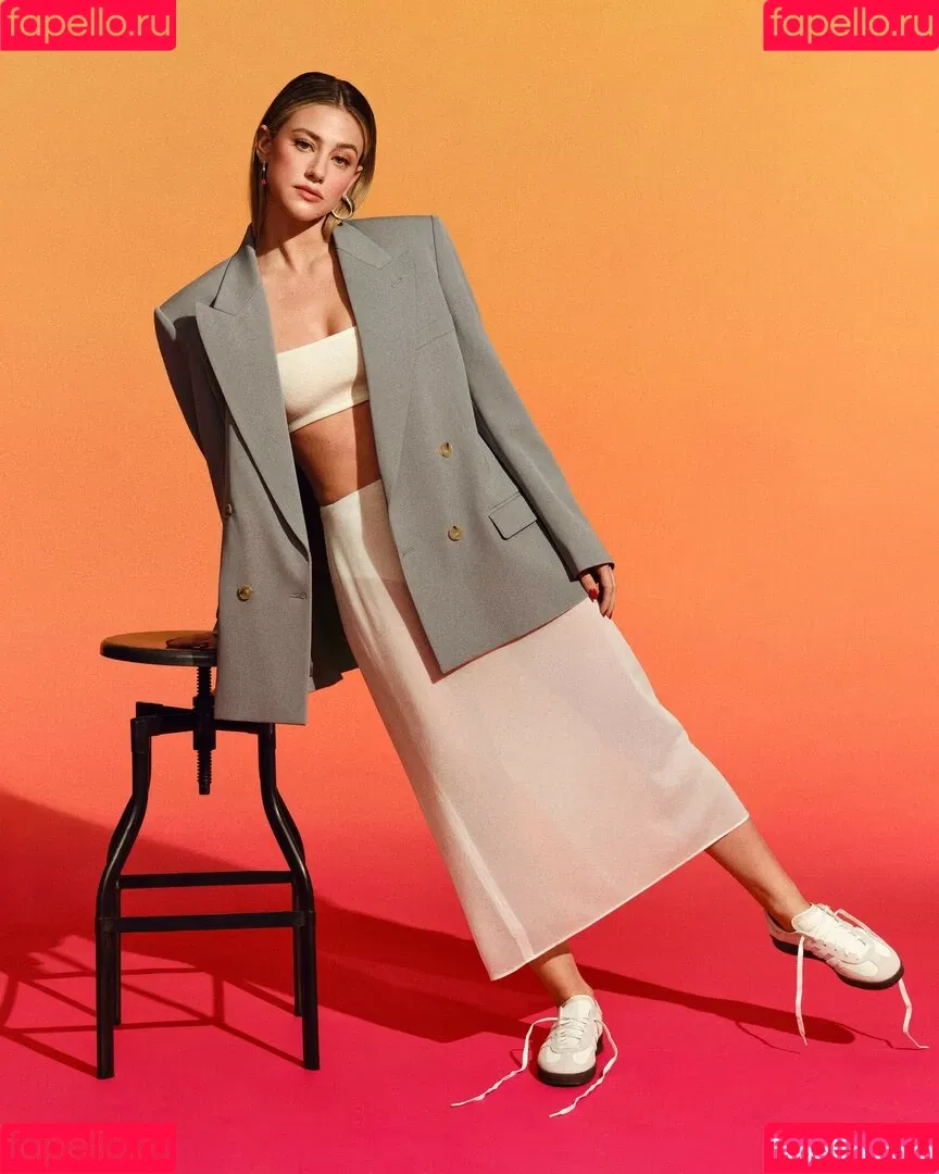 Lili Reinhart / Unpublished Photos / lilireinhart Onlyfans Photo Gallery 