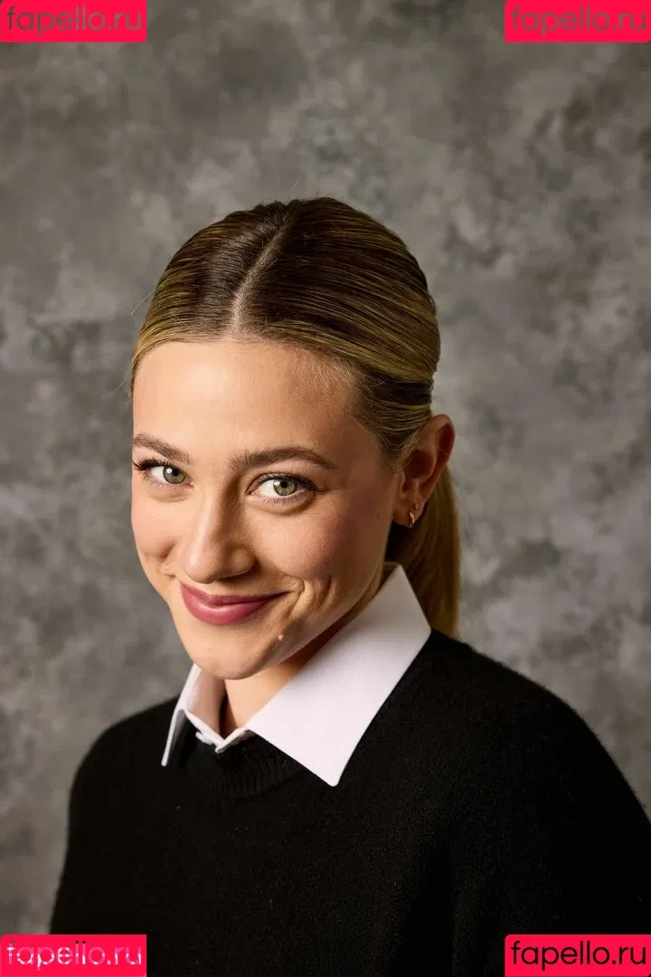 Lili Reinhart / Unpublished Photos / lilireinhart Onlyfans Photo Gallery 