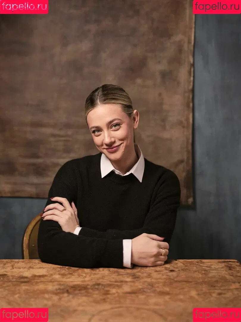 Lili Reinhart / Unpublished Photos / lilireinhart Onlyfans Photo Gallery 