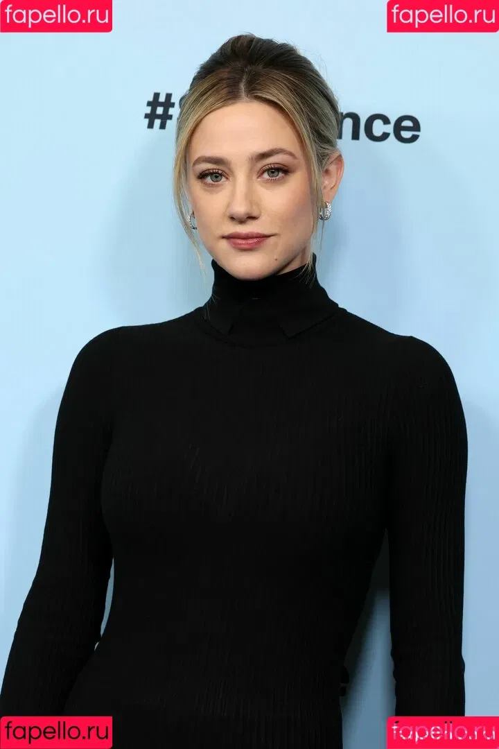 Lili Reinhart / Unpublished Photos / lilireinhart Onlyfans Photo Gallery 